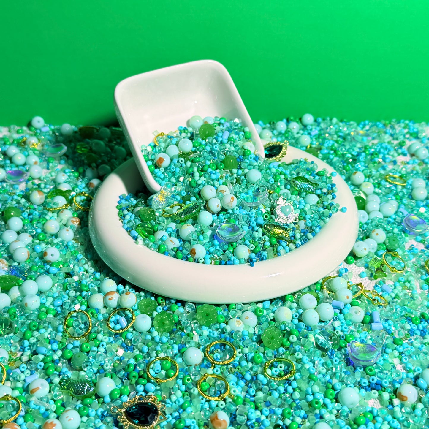 Star DIY Buy 2 Get 1 Free Beads Mix-- Shovel in Live